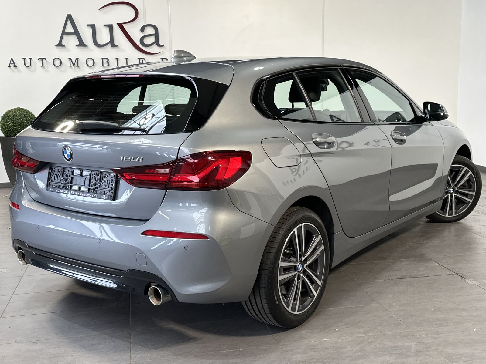 Fahrzeugabbildung BMW 120i Sport-Line NAV+LED+HIFI+DRASSISTANT+17ZO+PP