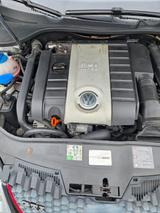 Volkswagen VW Golf V GTI - Volkswagen Golf Sportsvan mit Benzin-Antrieb: Kleinwagen