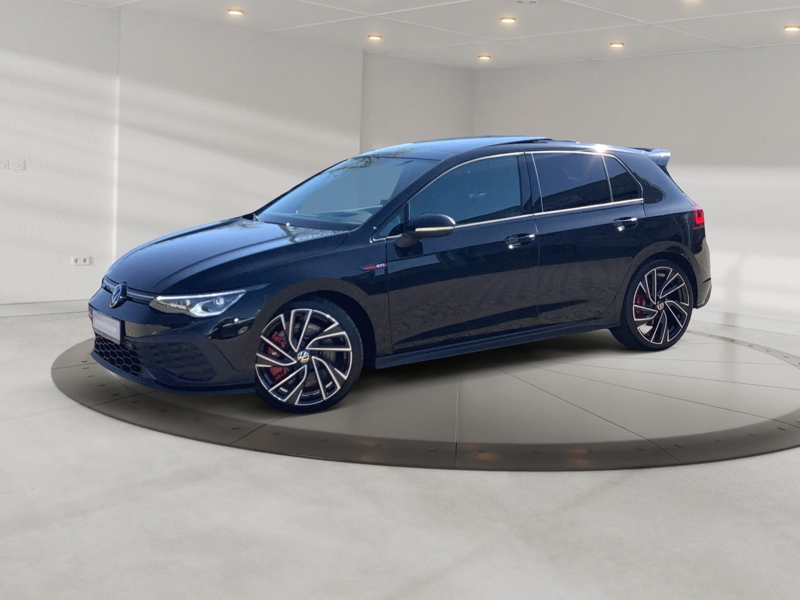 Volkswagen Golf 2.0 TSI DSG GTI Clubsport AKRA Matrix Pano foto 2
