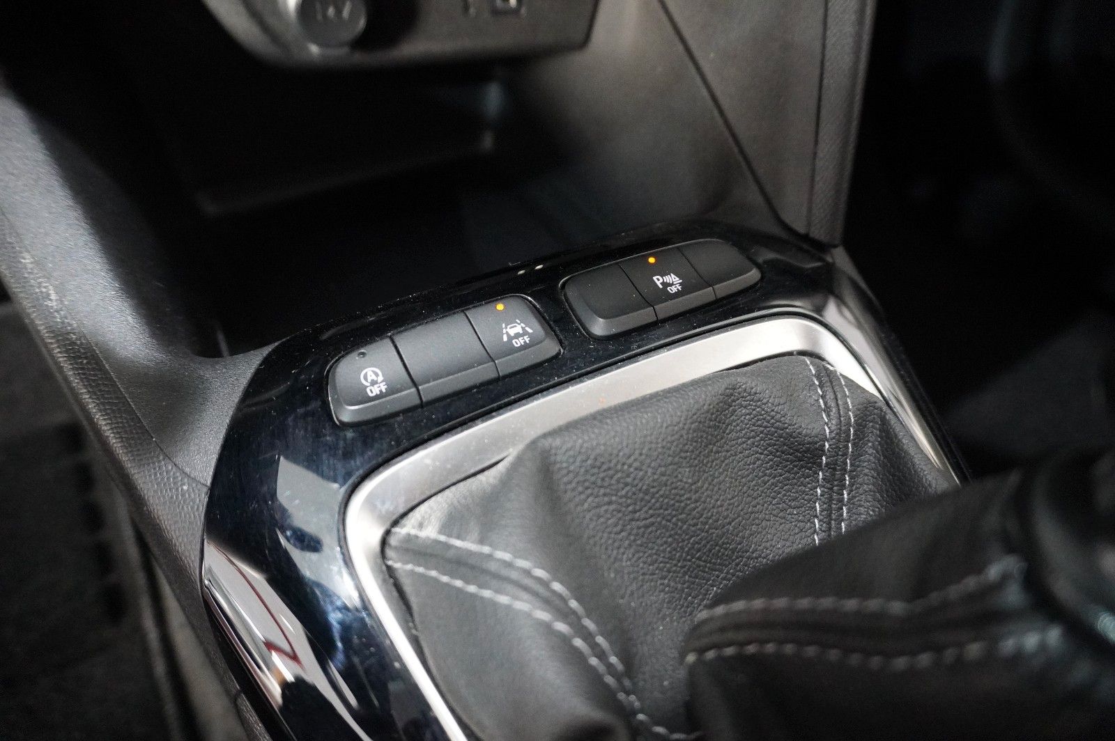 Fahrzeugabbildung Opel Corsa F 1.2 EDITION NAVI/LED/KAMERA/TEMP./SPORT