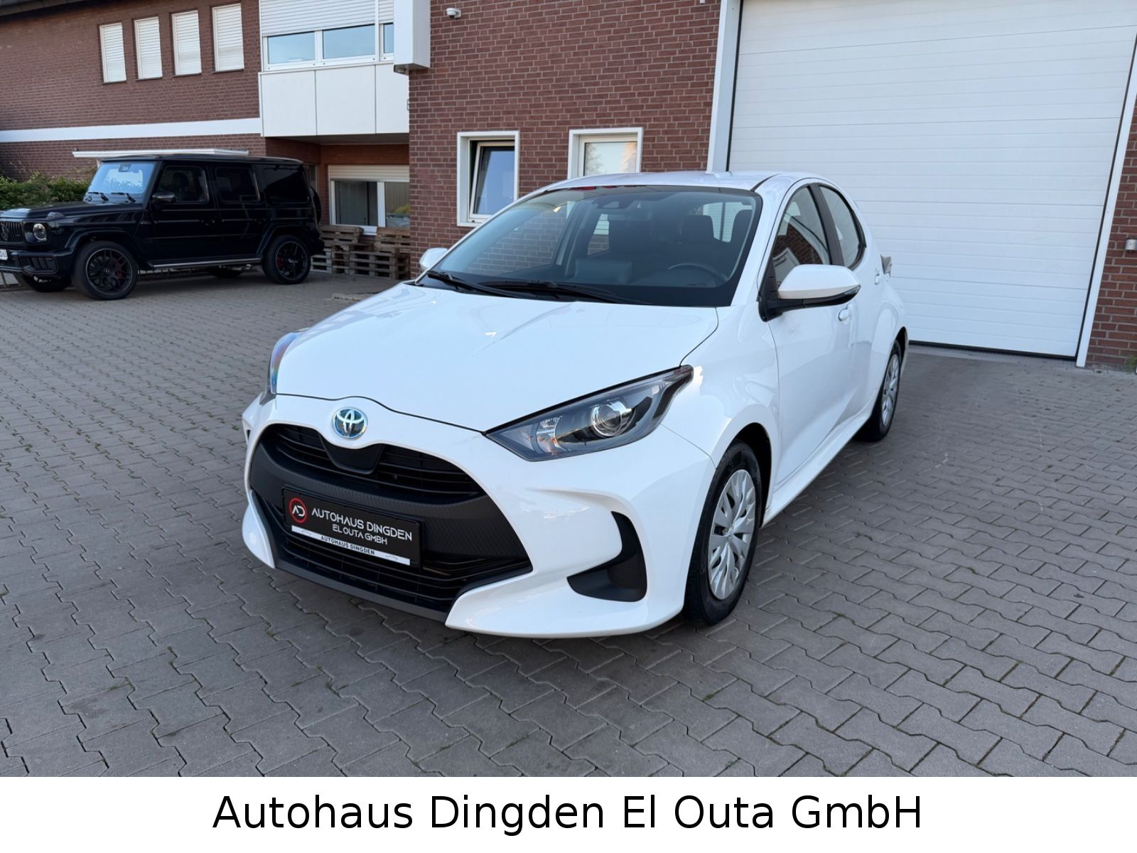 Toyota Yaris 1.5 Hybrid Business Edition imagem 3