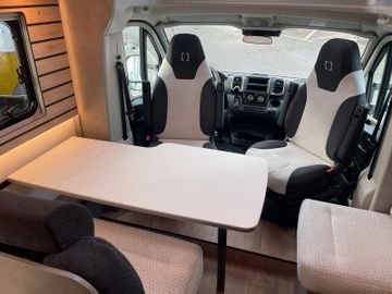 Crosscamp EXPDN 7.4D AUTOMATIK ACC OHNE HUBBETT NAVI KAME