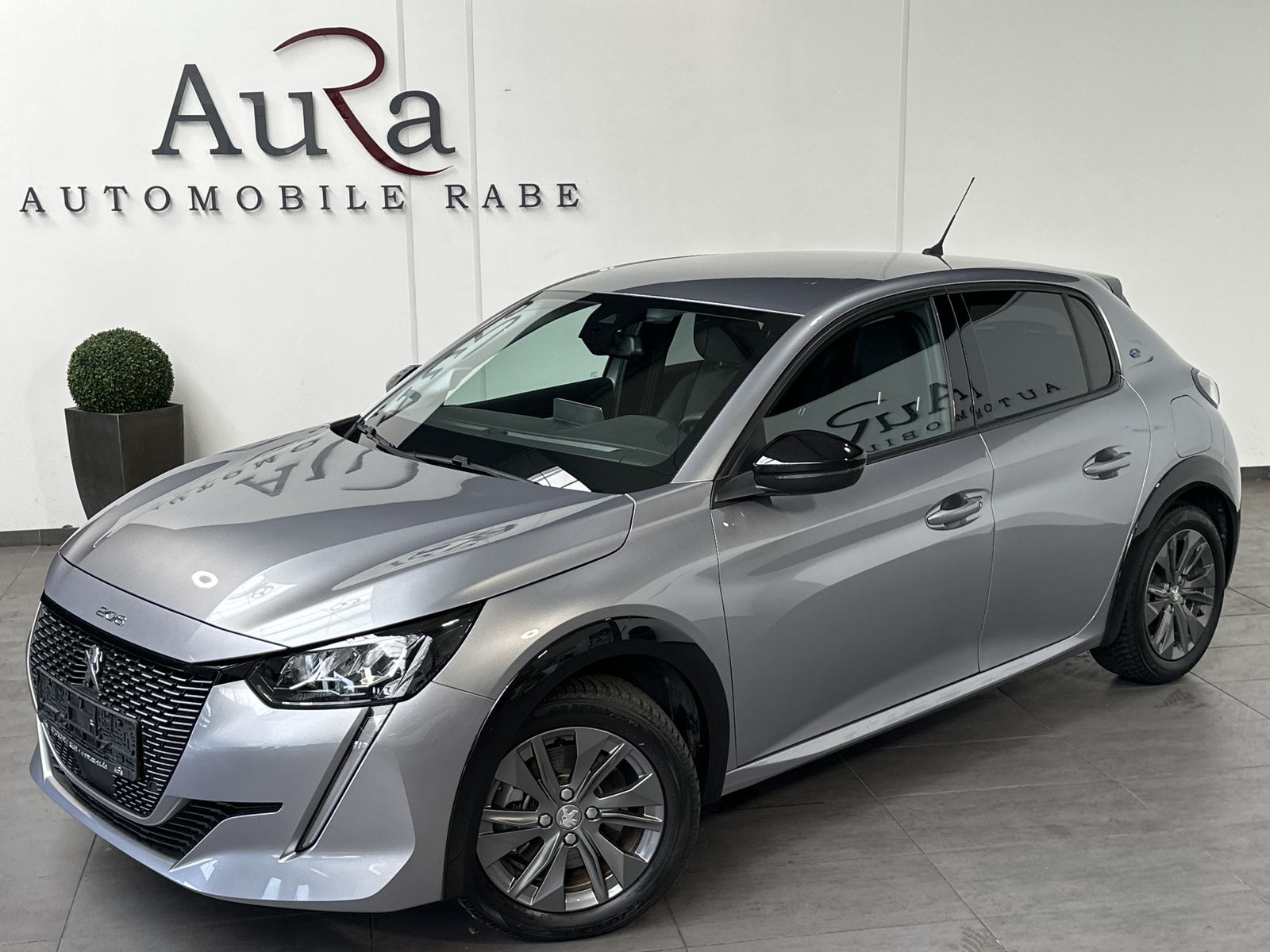 Fahrzeugabbildung Peugeot 208 e Allure 5-Türer NAV+LED+180°-KAMERA+SHZ+1HD