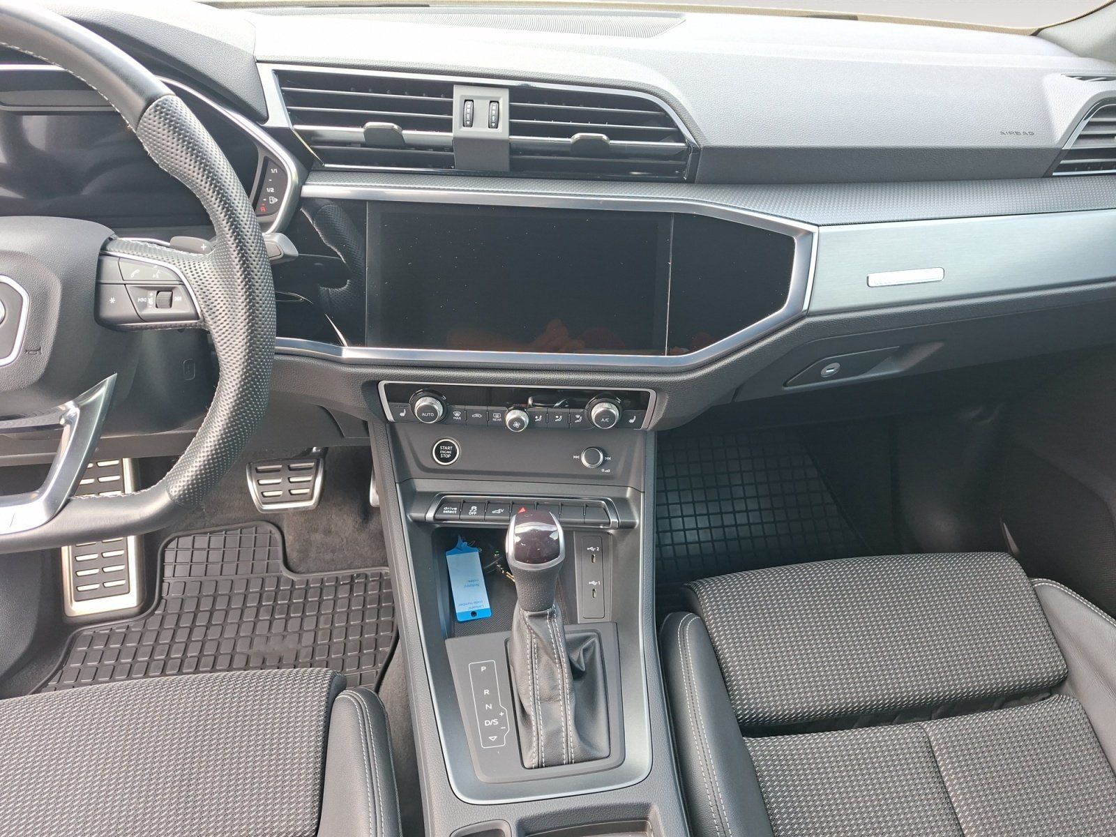 Audi Q3 Sportback 45 TFSI e AHK S-Line RFK CarPlay foto 11
