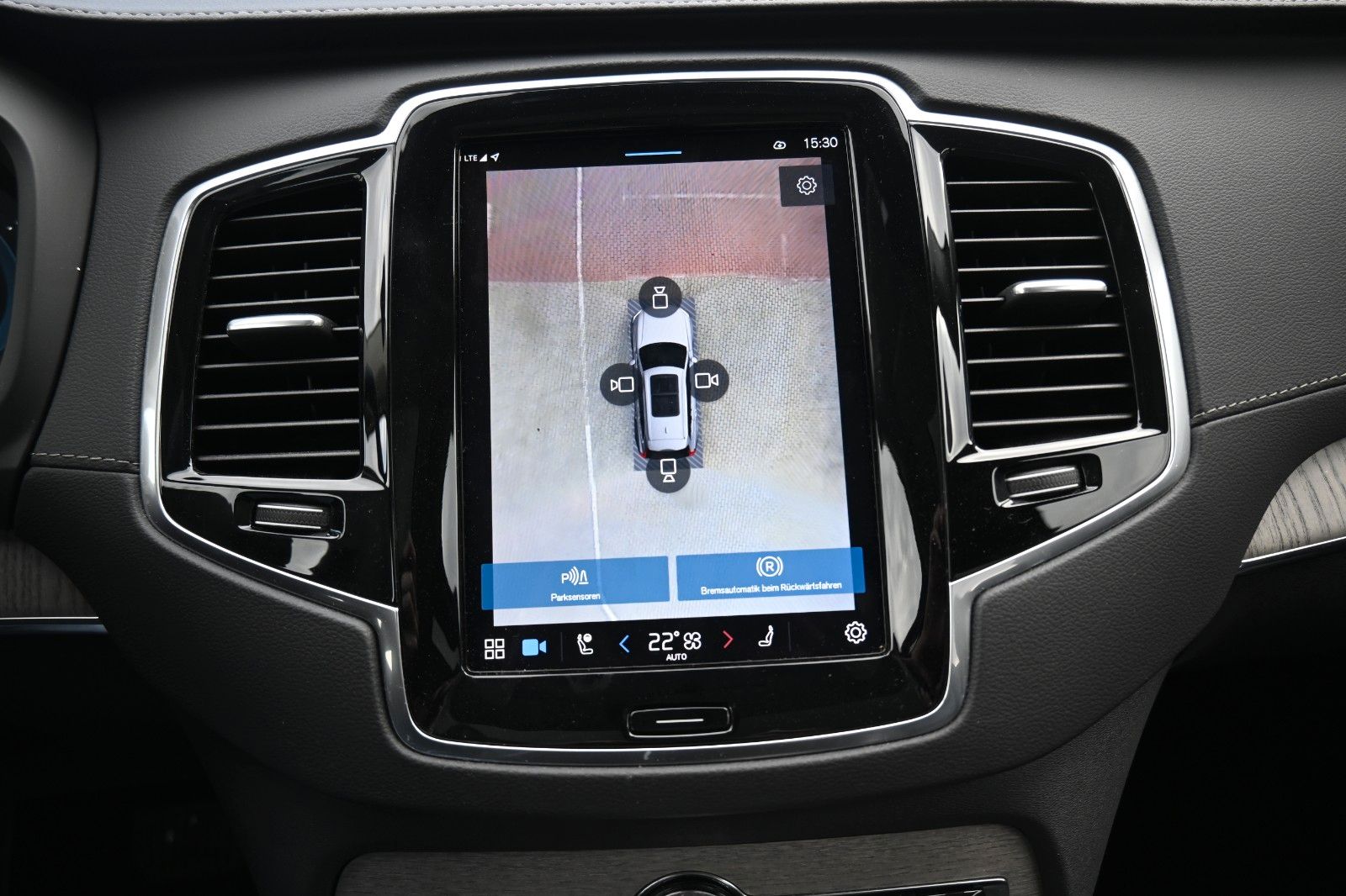 Fahrzeugabbildung Volvo XC90 B5 Ultimate Bright AWD MASS*LUFT*BW*HUD*AHK