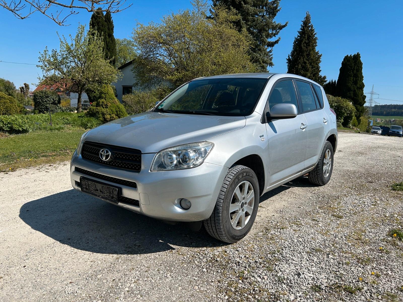 Toyota RAV 4 2.2 D-4D 4x4  Klimaautomatik