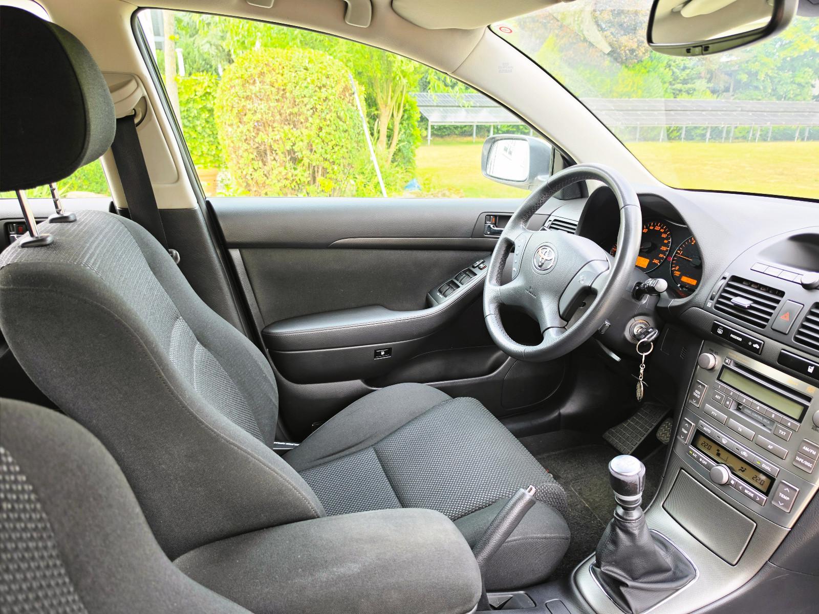 Toyota Avensis 2006 — photo 10