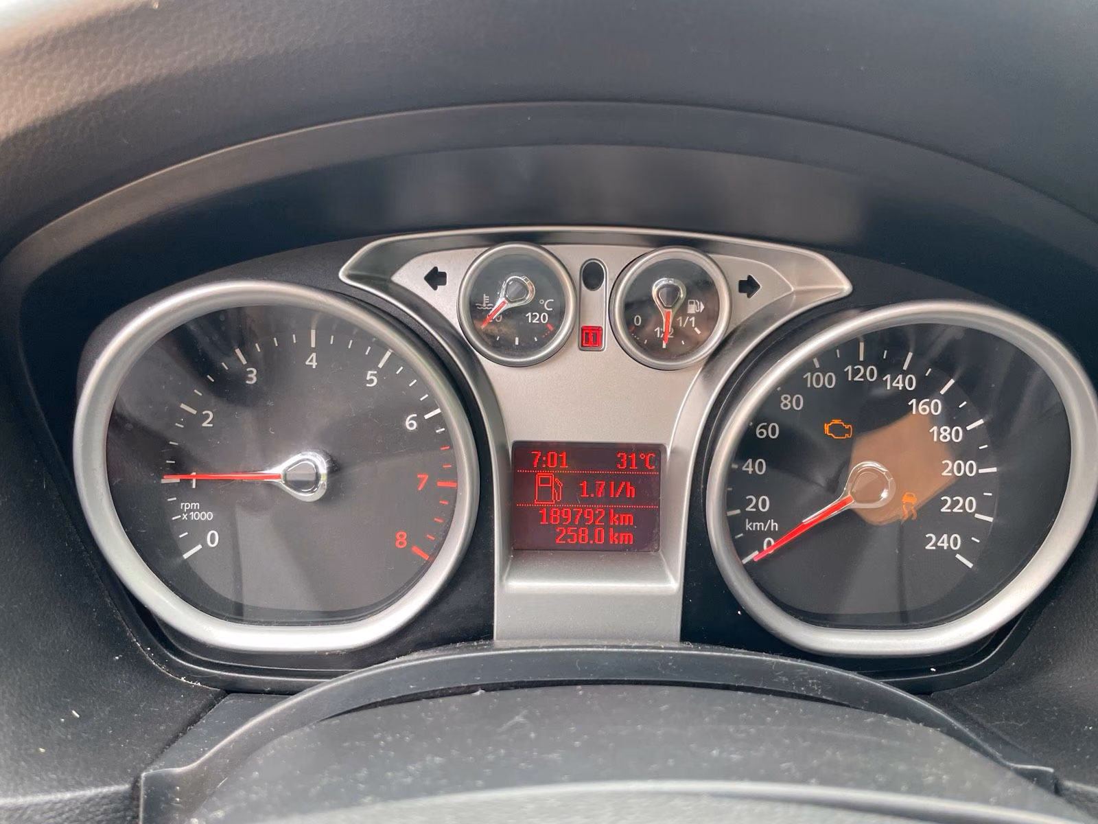 Ford Focus 2008 — photo 11