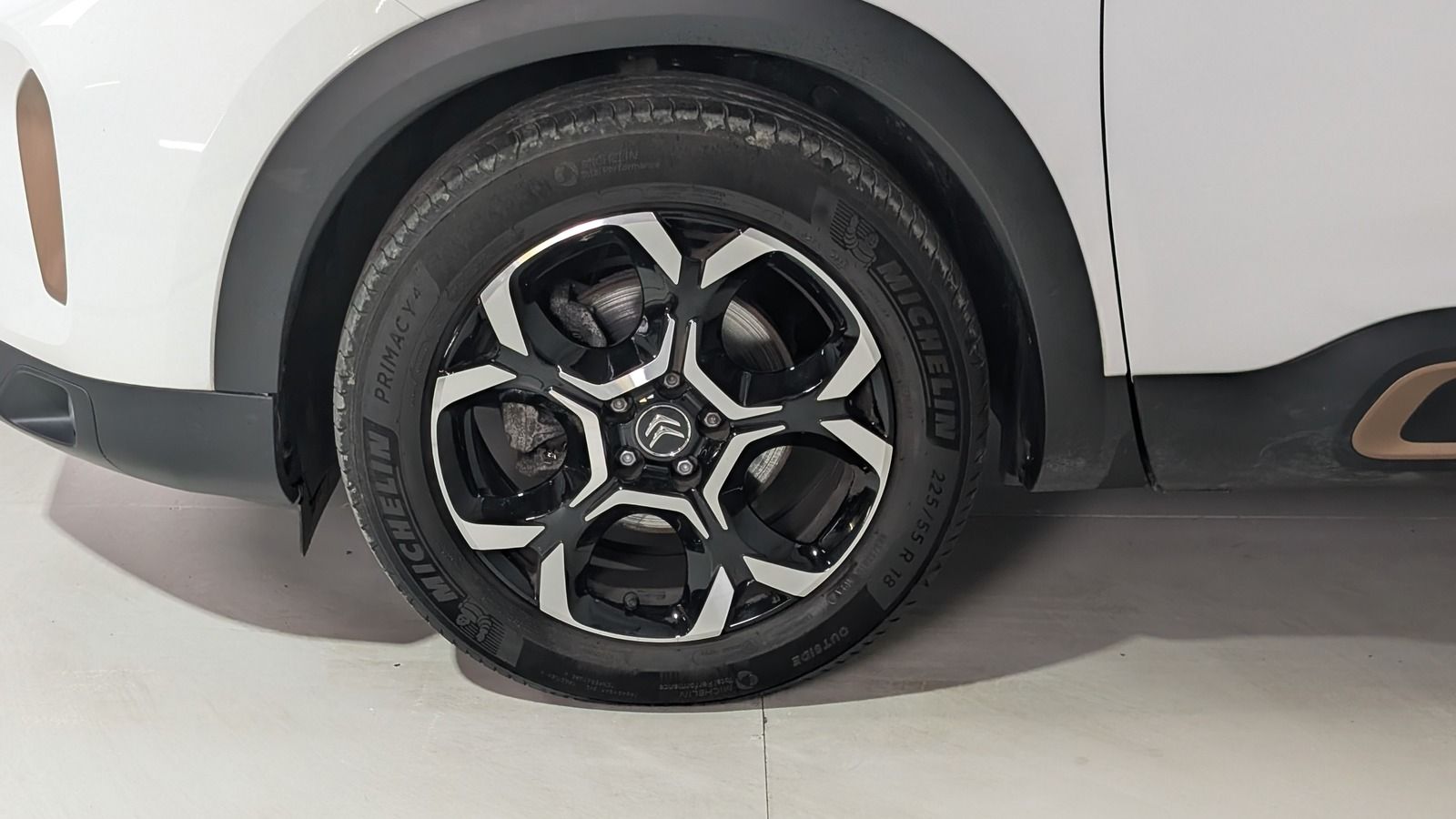 Fahrzeugabbildung Andere Citroën C5 Aircross 1.5 Blue HDI 130 * LED * Nav