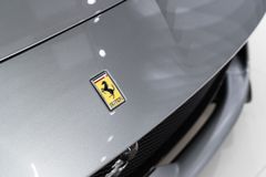 Ferrari 812 6.5 V12 Superfast FULL CARBON FIBRE LIFTING