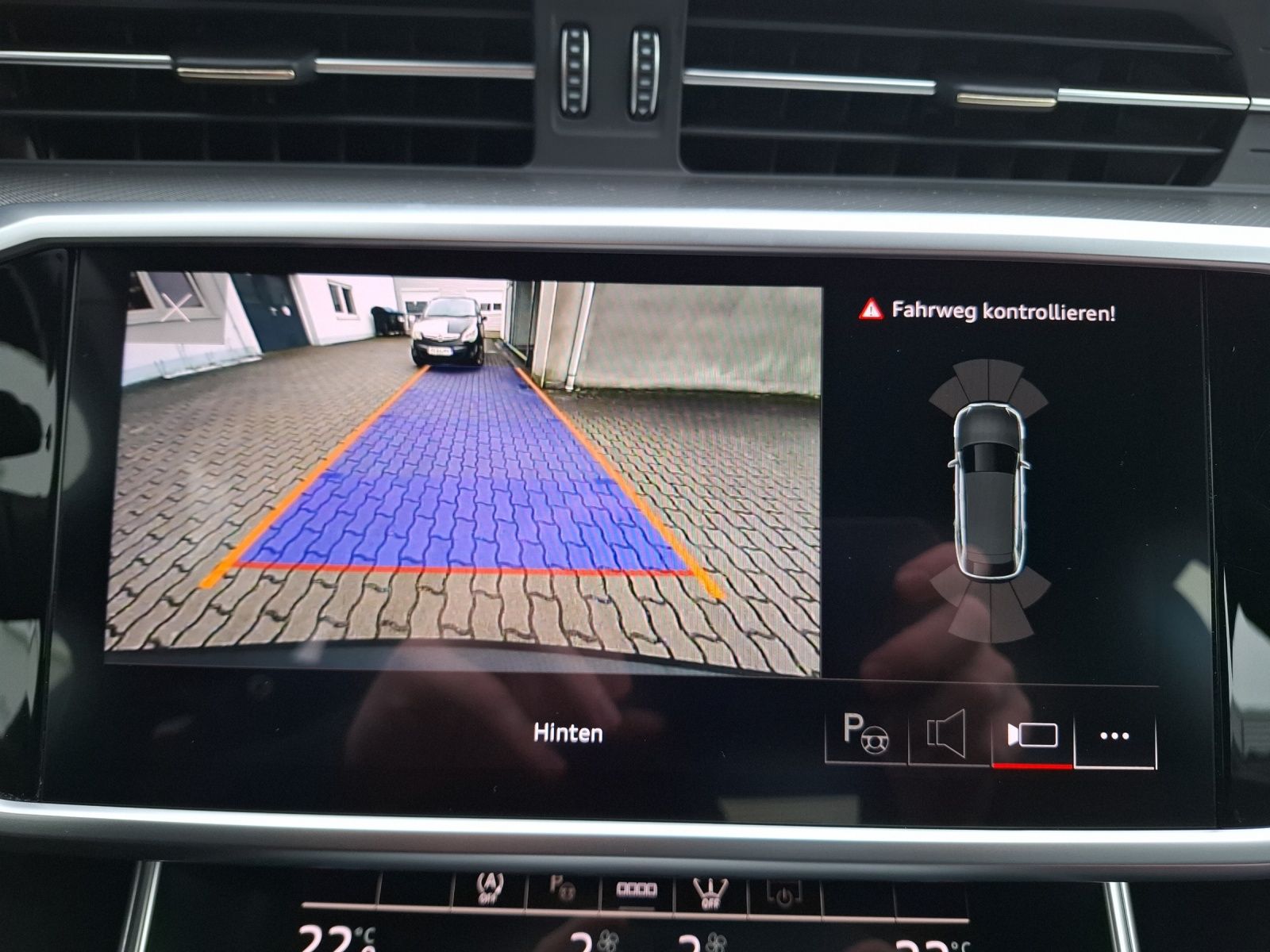 Fahrzeugabbildung Audi A6 Avant 50 TDI design quattro LED Navi AVC Lede