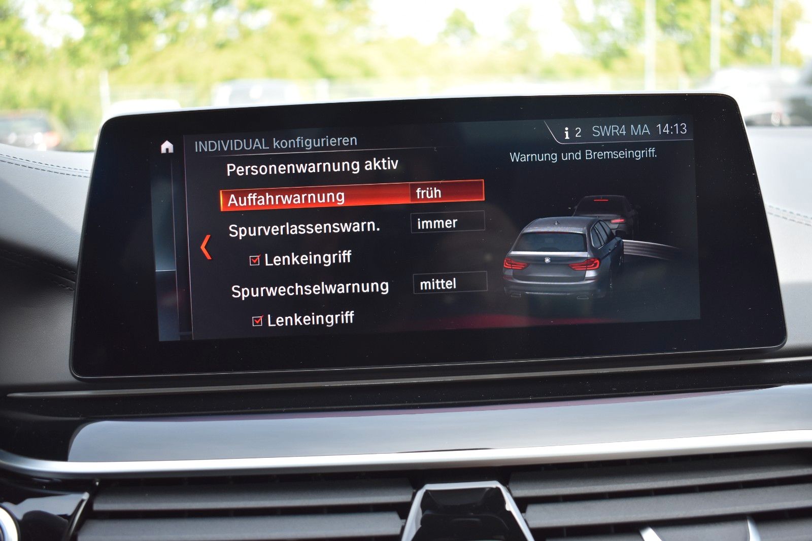 Fahrzeugabbildung BMW 530d Touring xDrive M Sport HUD AHK H&K Panorama