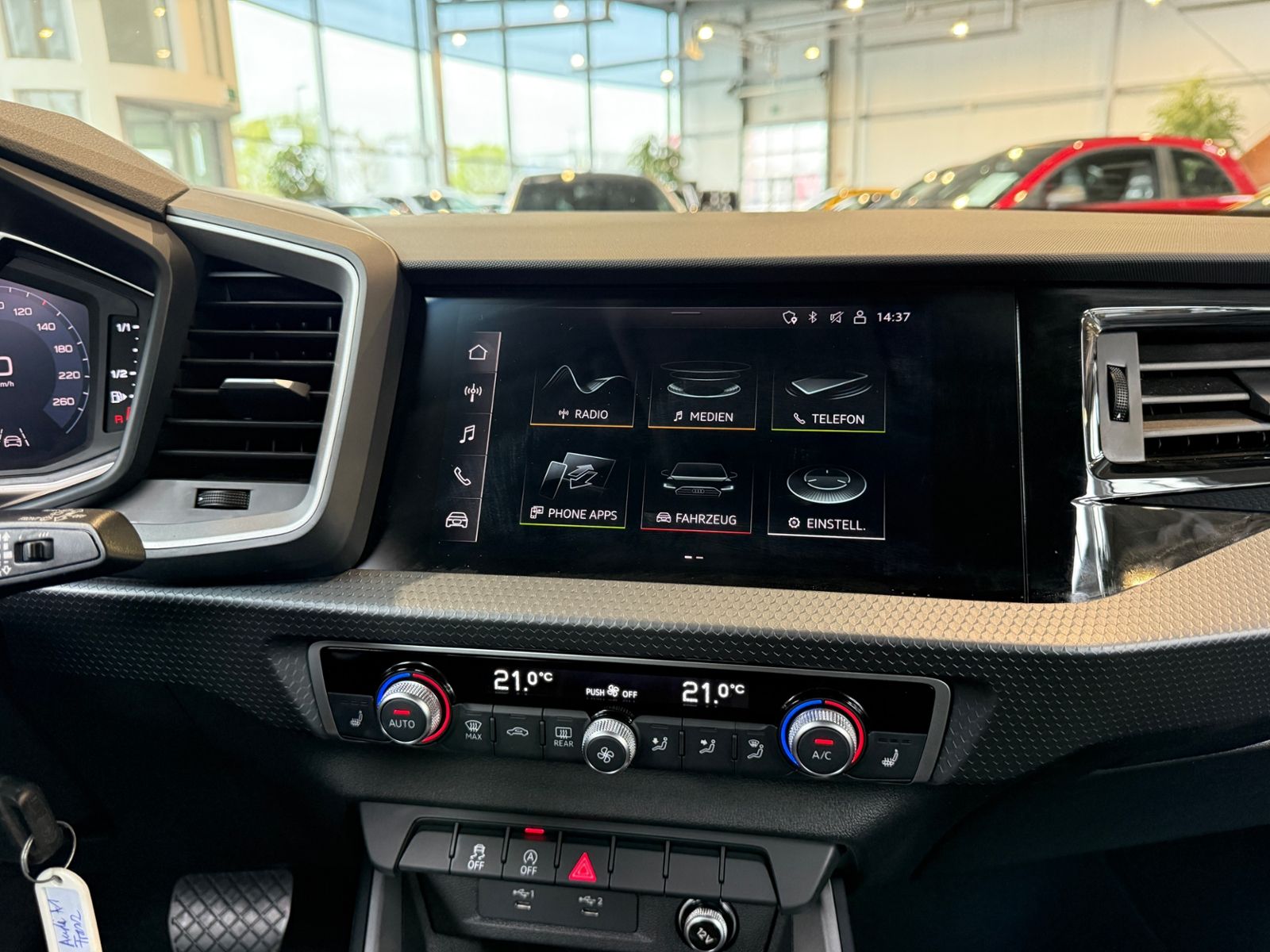 Fahrzeugabbildung Audi A1 Sportback 35 TFSI CARPLAY PDC SHZ