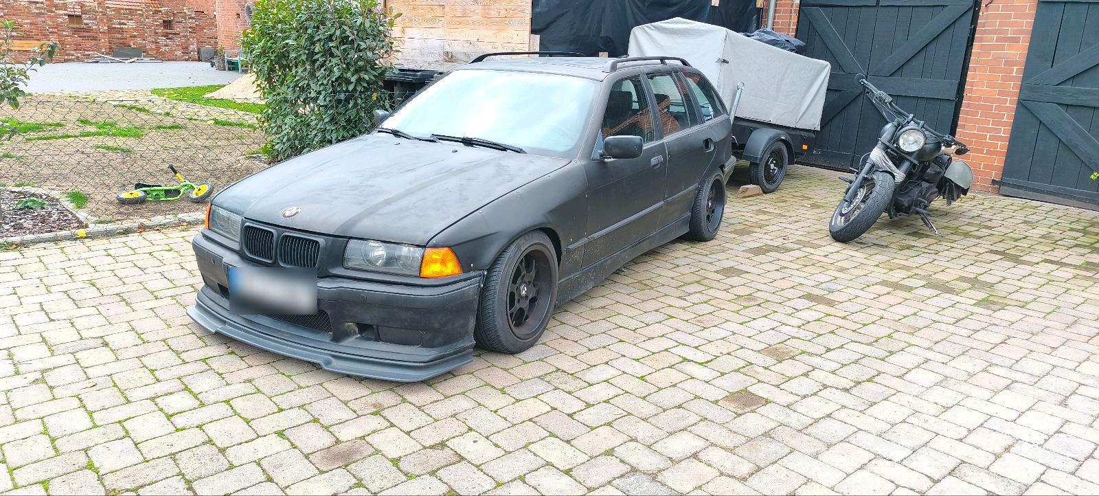 BMW 320