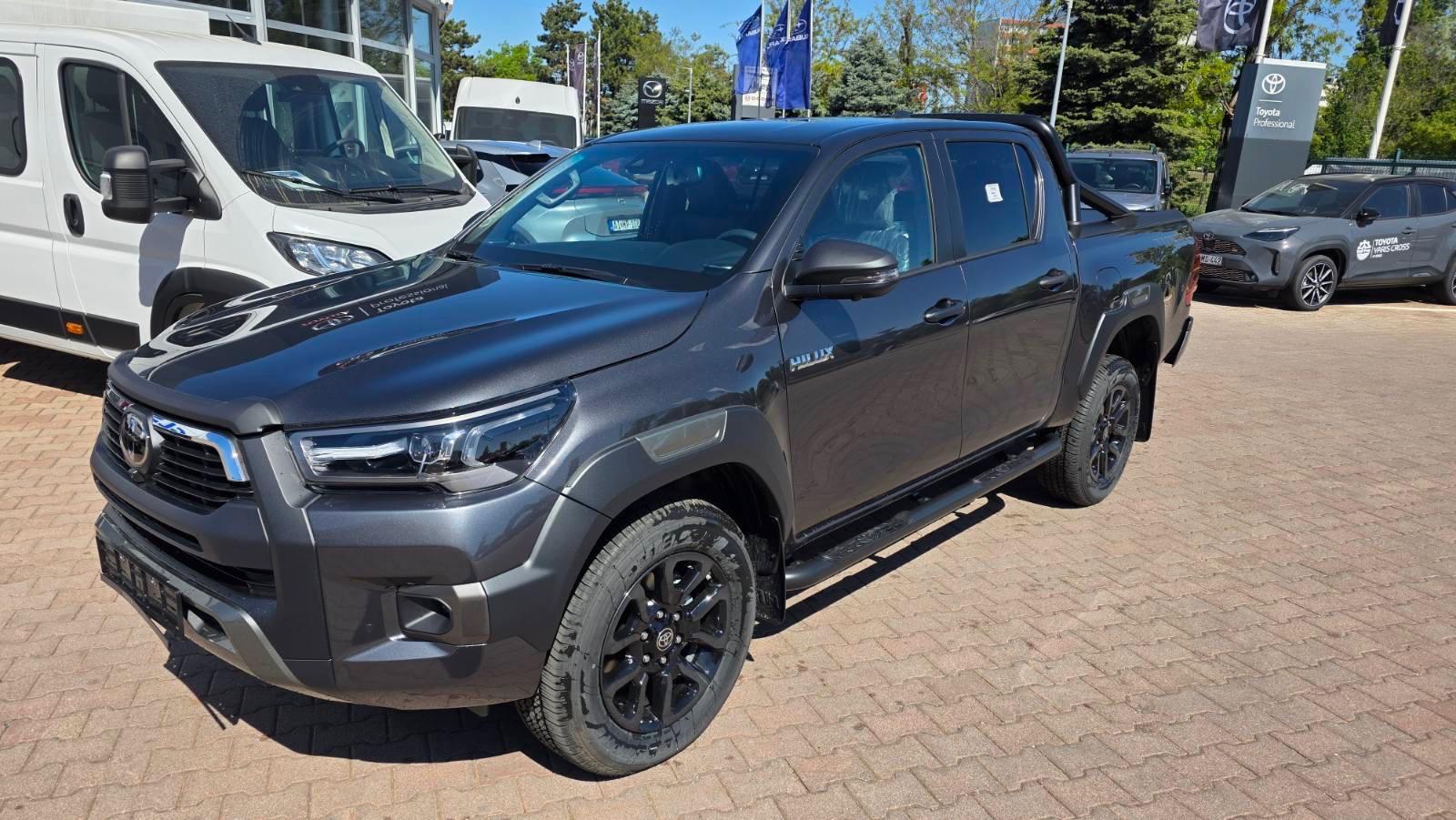 Toyota Hilux Double Cab Invincible 4×4 Rollo Bügel AHK