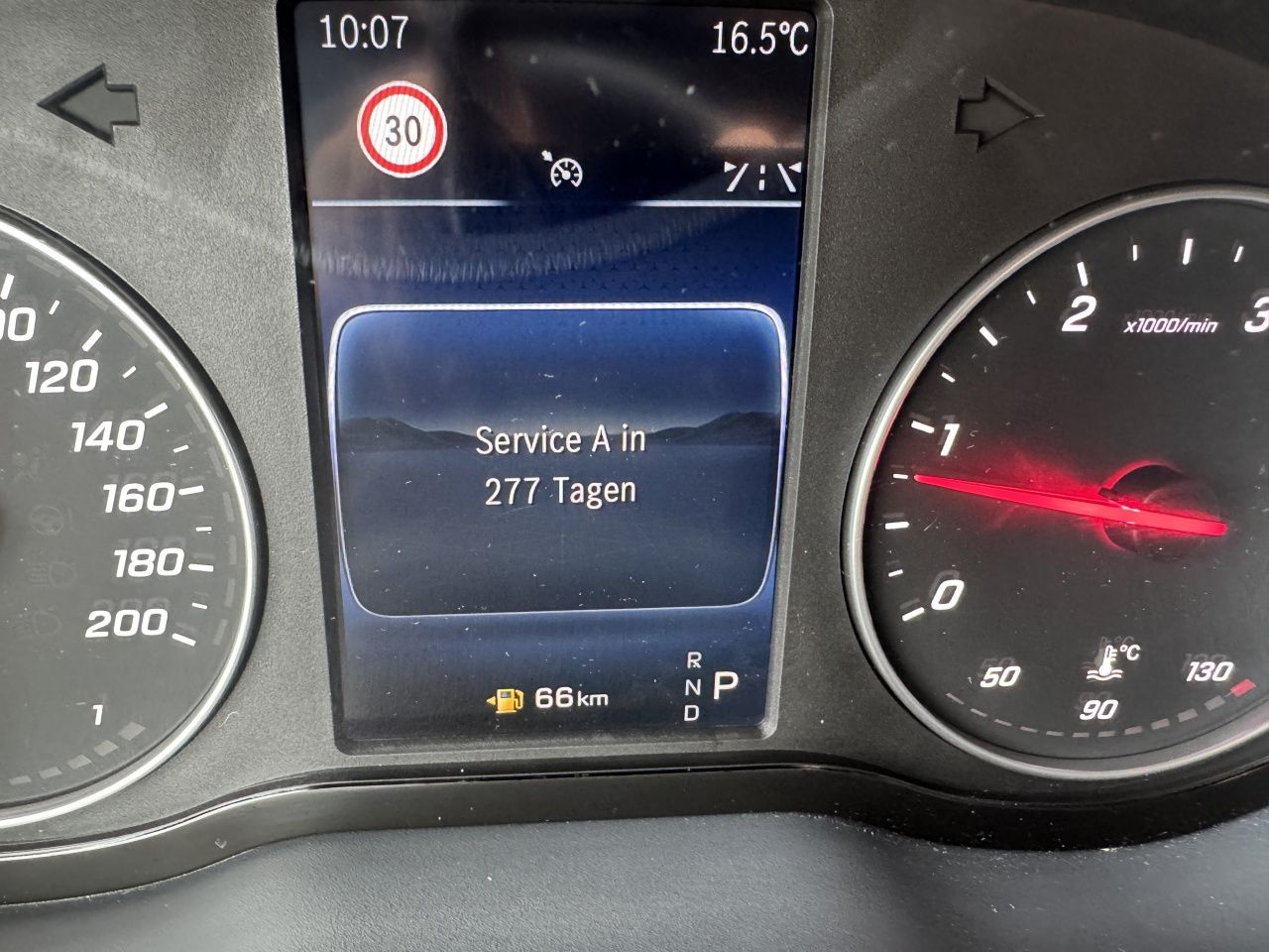 Fahrzeugabbildung Mercedes-Benz Sprinter 319CDI KA 4x4 L2H2 KlimaLED*CAM*AHK2.8T