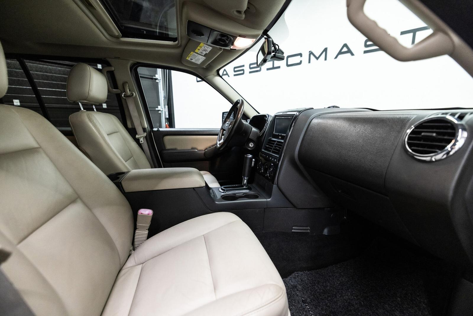 Ford Explorer XLT Btw auto, Fiscale waarde € 6.000,-