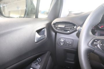 Fotografie 20 des Opel Crossland (X) Crossland 1.2 Elegance Paket