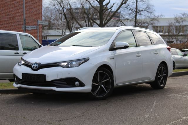 Toyota Auris Touring Sports Hybrid