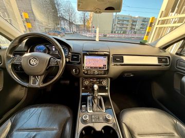 Volkswagen Touareg - 8