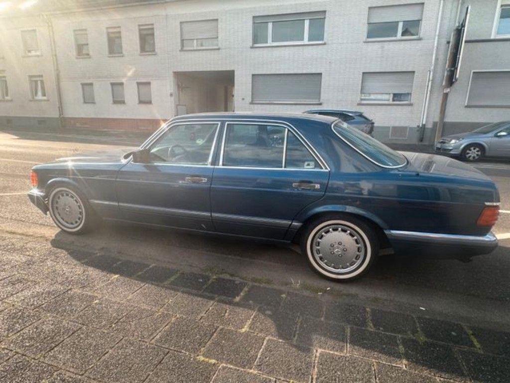 Mercedes-Benz 260