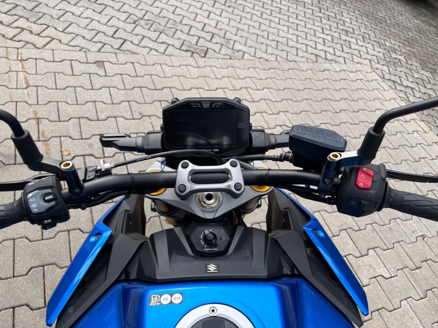Fahrzeugabbildung Suzuki GSX-S 1000