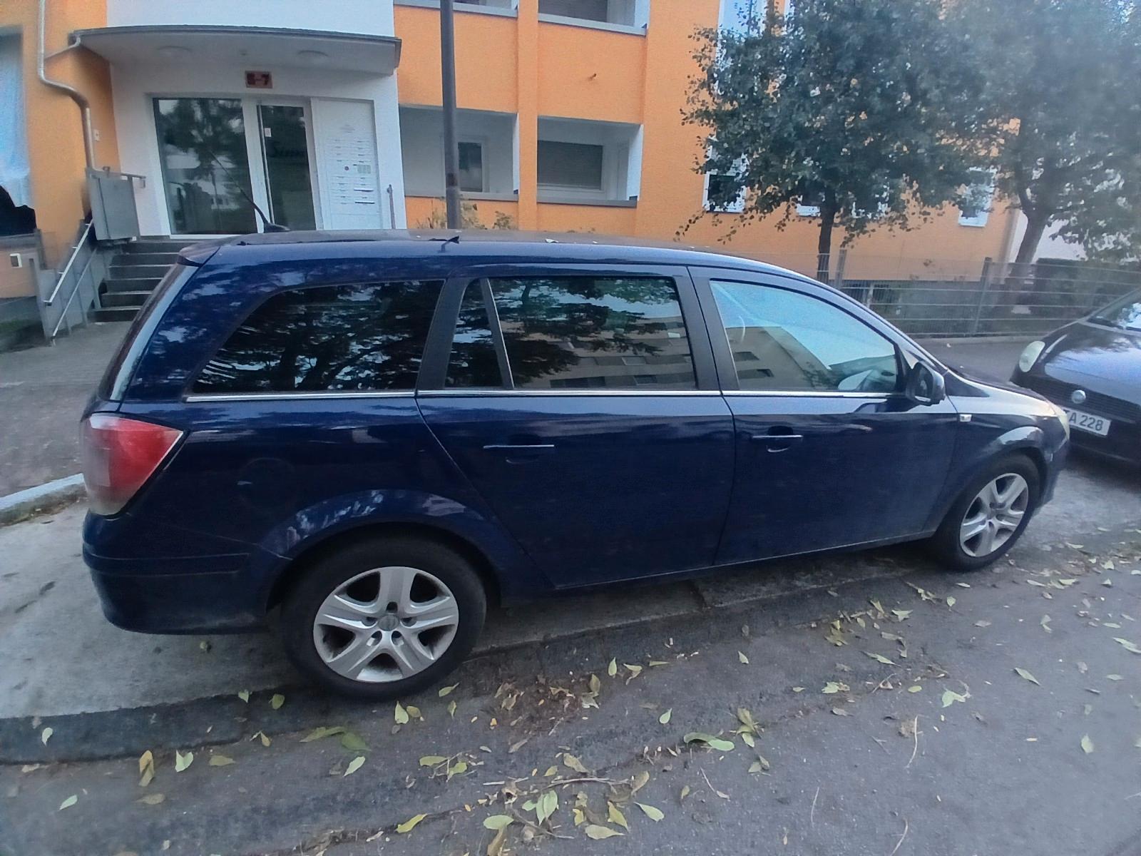 Opel Astra 2010 — двигун 1.686 cm³, 110 HP (81kW)
