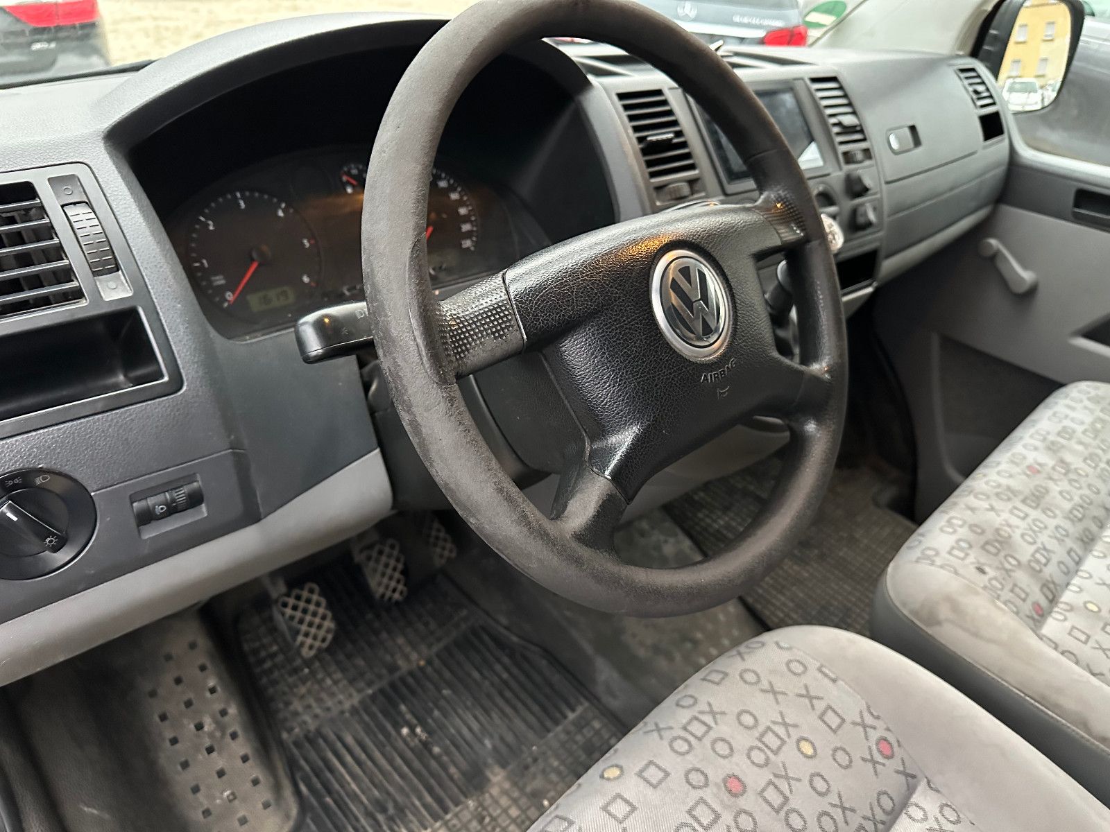 Fahrzeugabbildung Volkswagen T5 TRANSPORTER KASTEN*MODELLJAHR 2007+KAMERA+AHK