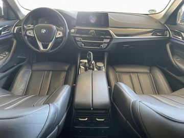 BMW 520 - 12