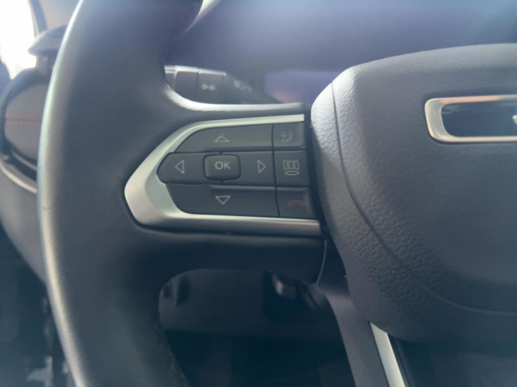 Fahrzeugabbildung Jeep Compass AUTOMATIK ALLWETTER  RÜCKFAHRK.