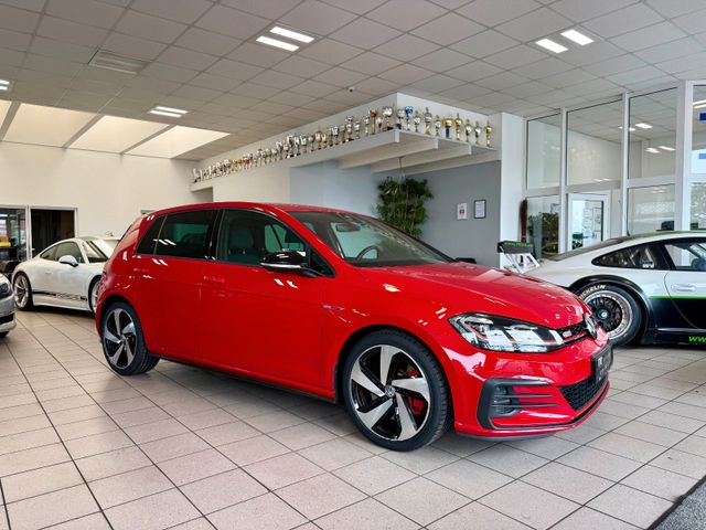 Volkswagen Golf VII 2.0 GTI DSG Performance AHK/18Zoll/DCC
