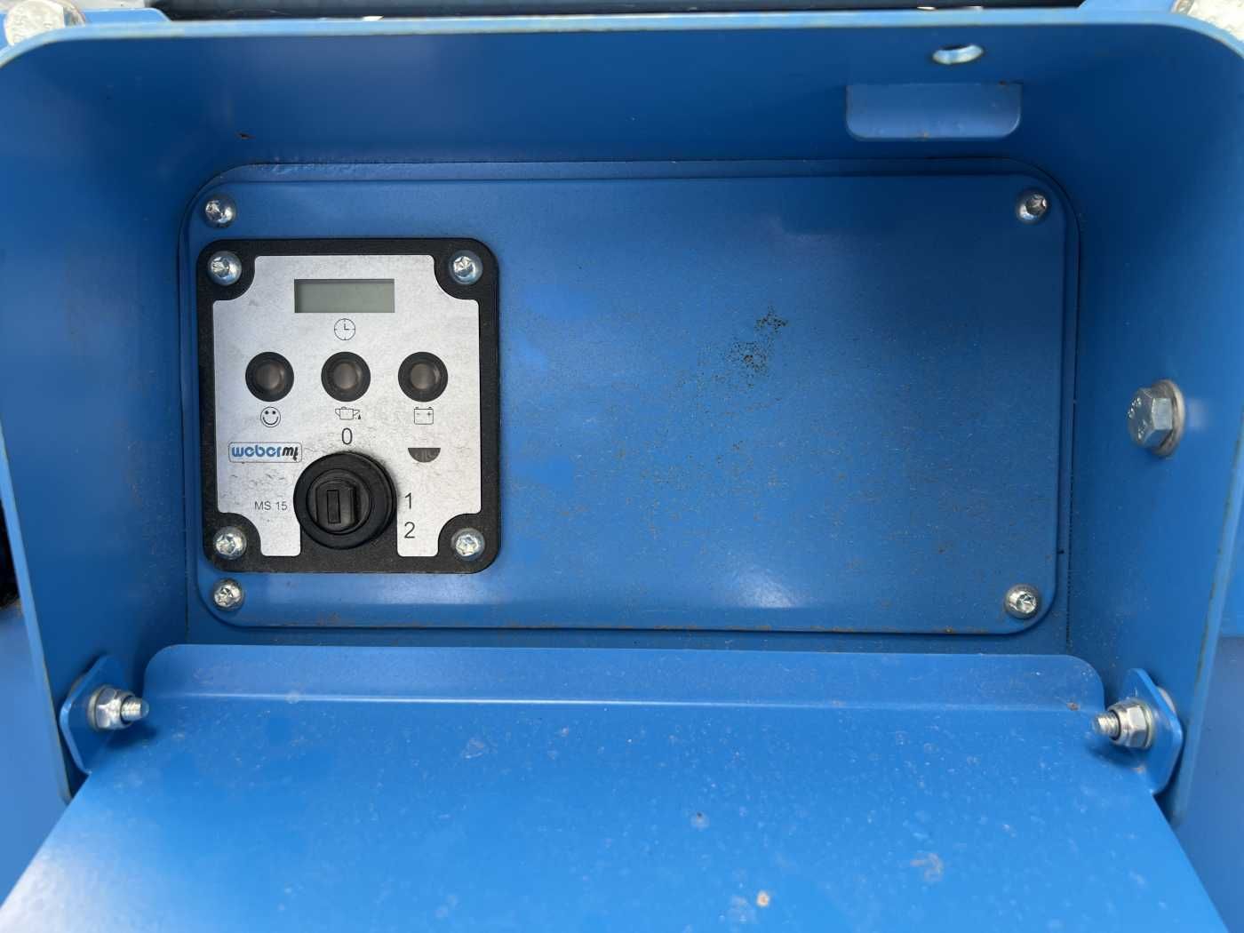 Fahrzeugabbildung Weber Weber CR 9 Hatz-Diesel / 736kg / E-Start / DEMO