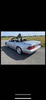 Mercedes-Benz SL 320 SL - silberne Mercedes-Benz SL 320