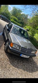 Mercedes-Benz W201 190er Diesel  - Mercedes-Benz 190 aus 1989: 190e