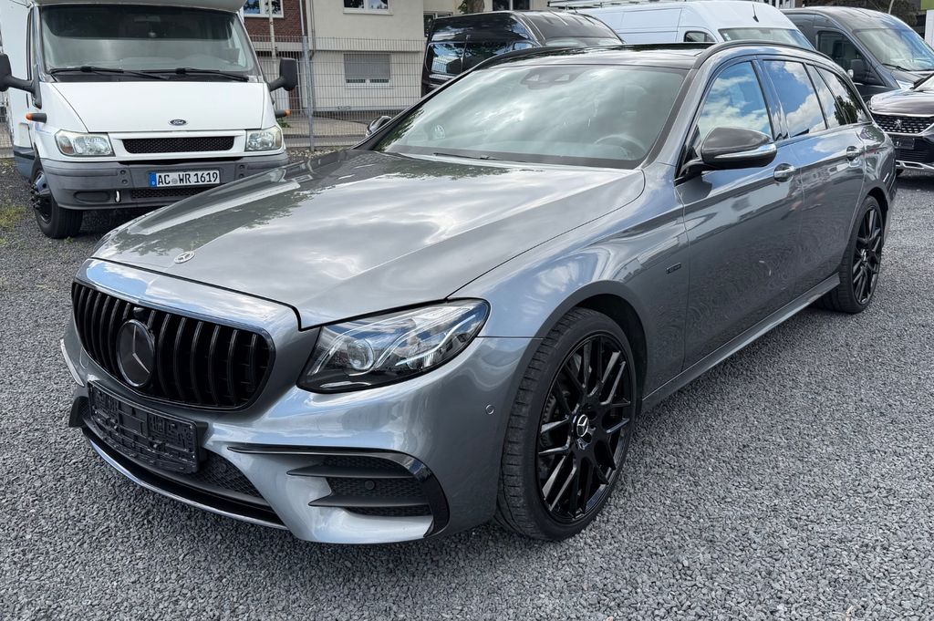 Image of Mercedes-Benz E 300