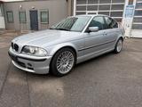 BMW 320i M-SPORTPAKET-M-PAKET-LEDER-XENON-TÜV - BMW 320 mit Benzin-Antrieb: Limousine, 320i M Sportpaket