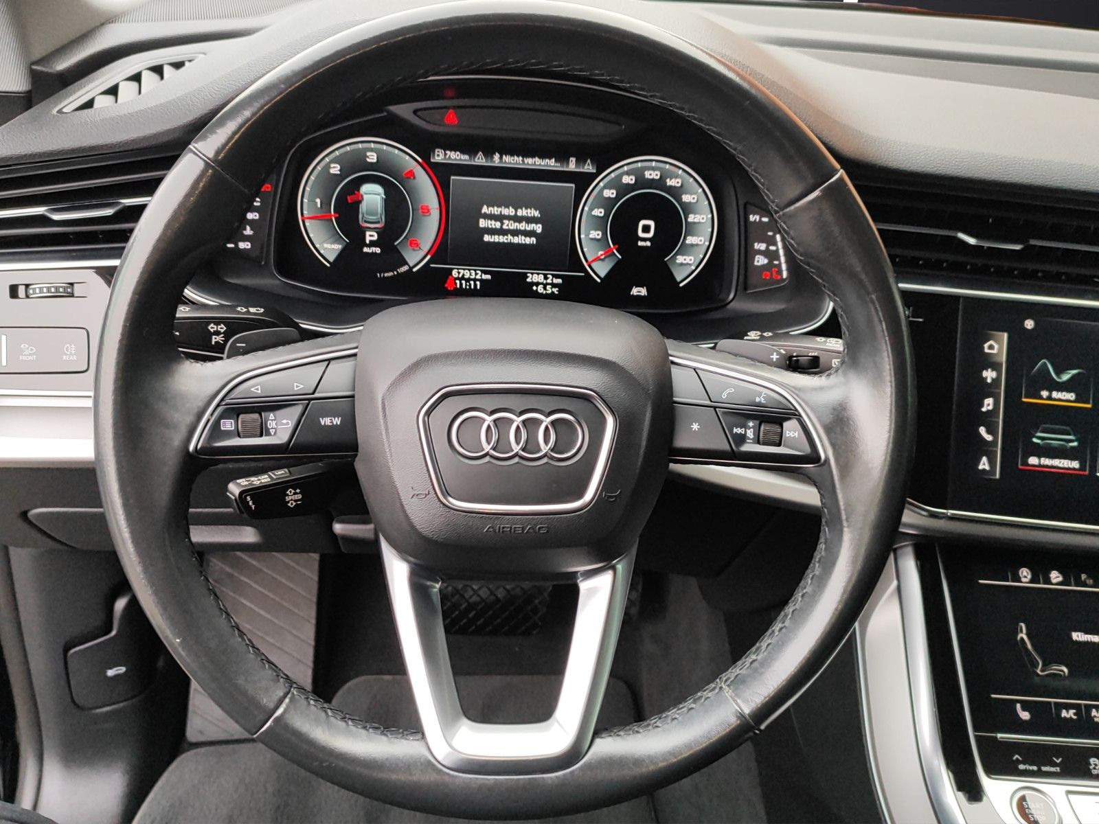 Fahrzeugabbildung Audi Q8 quattro*Navigation*SitzHZ*Apple*