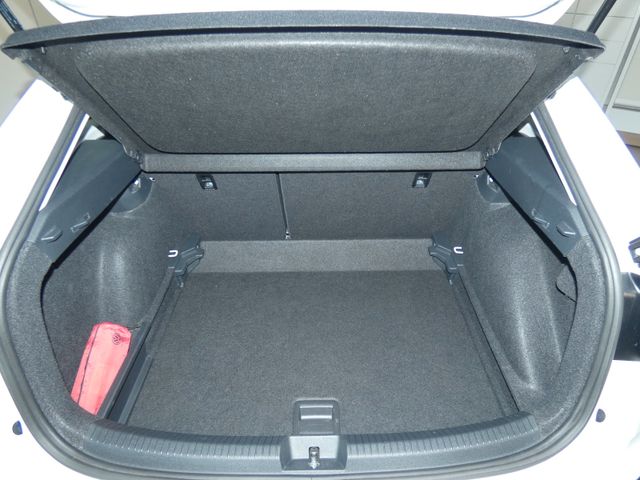 Taigo 1.0 TSI Life AHK SHZ