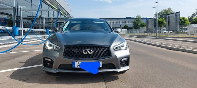 INFINITI Q50