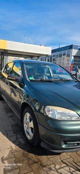 Opel Astra 1.6 Automatik - - Opel Astra aus 2000: 1.6