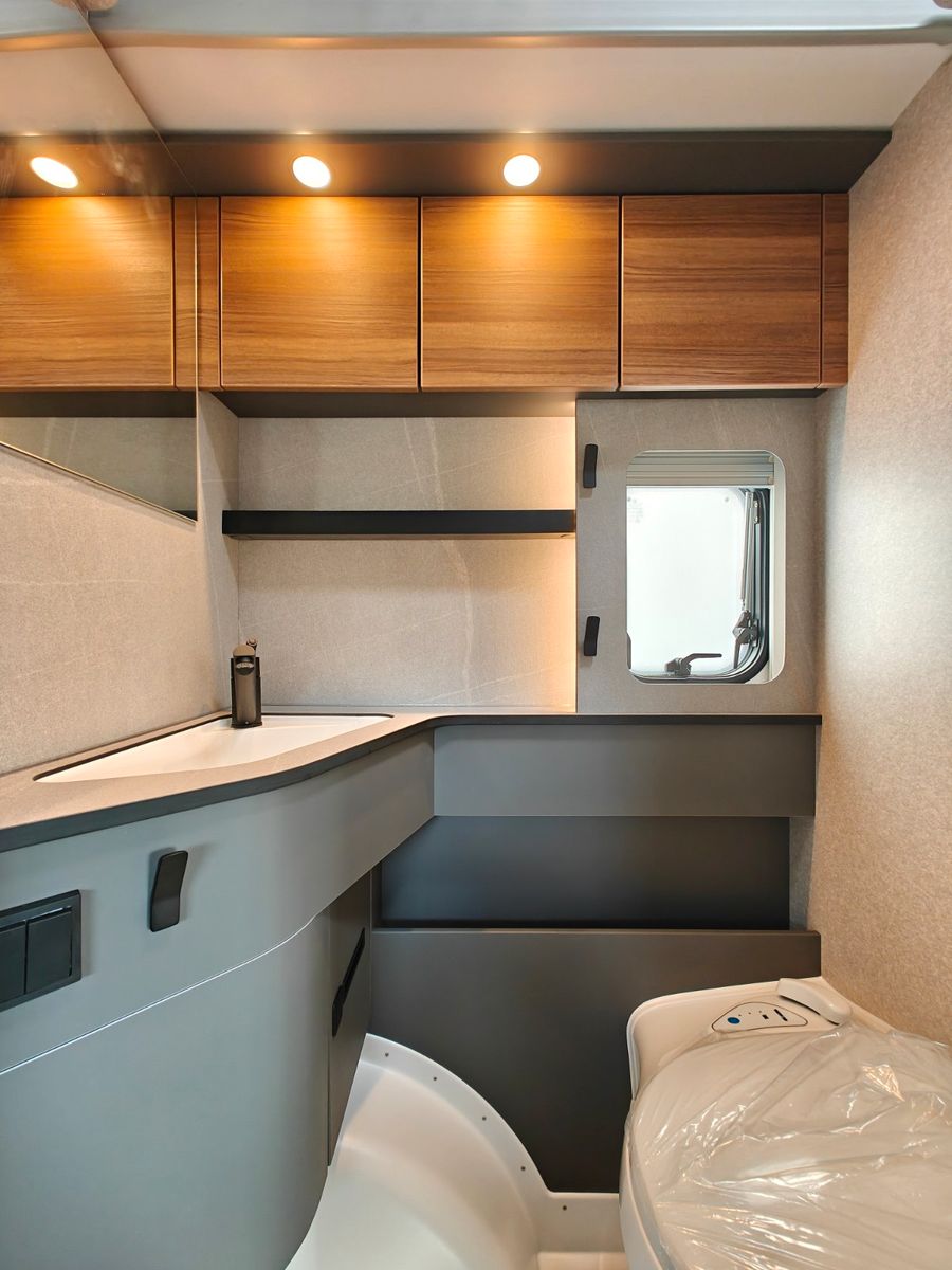 Fahrzeugabbildung HYMER / ERIBA / HYMERCAR Feeling 442 2026
