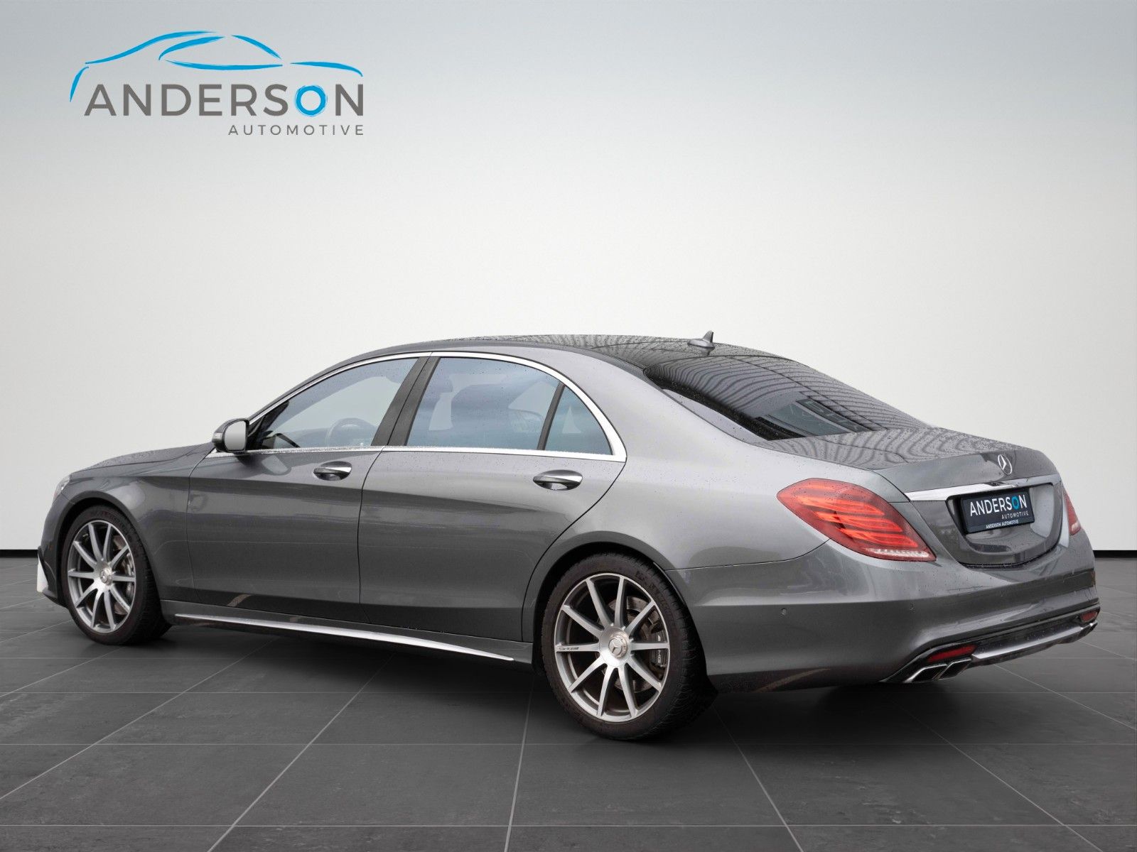 Fahrzeugabbildung Mercedes-Benz S 63 AMG L 4MATIC BURM PANO HUD LED DVD 360°