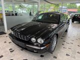Jaguar XJ8 4.2 Liter Executive - Jaguar: Limousine
