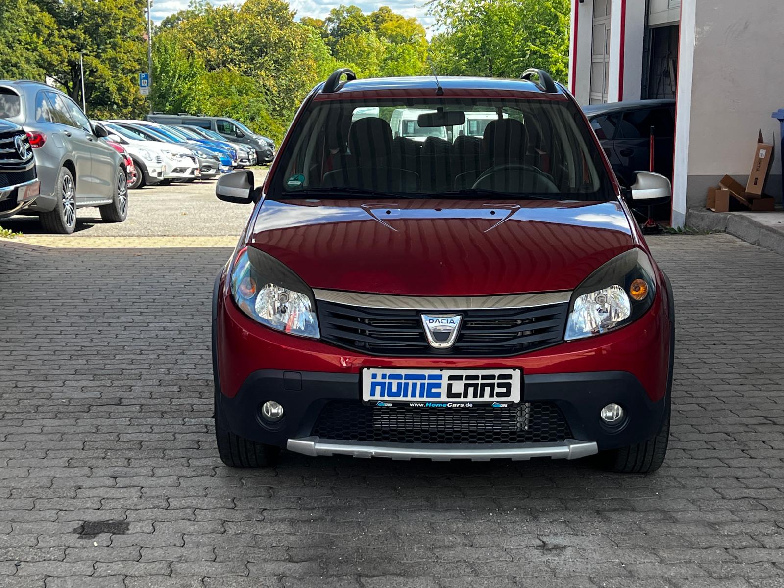 Dacia Sandero 2012 — rear view