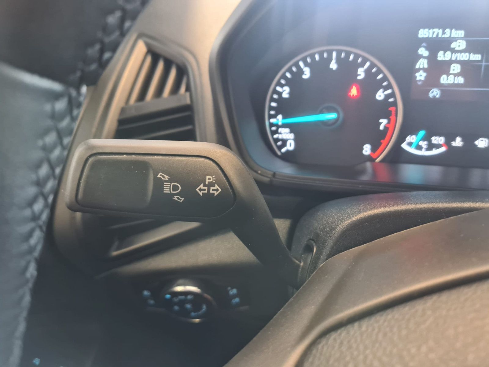 Fahrzeugabbildung Ford EcoSport Cool & Connect / NAVI / WINTERPAKET