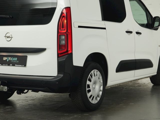 Combo E CARGO EDITION+NAVI+PARKPILOT HIN.+AHK+KE
