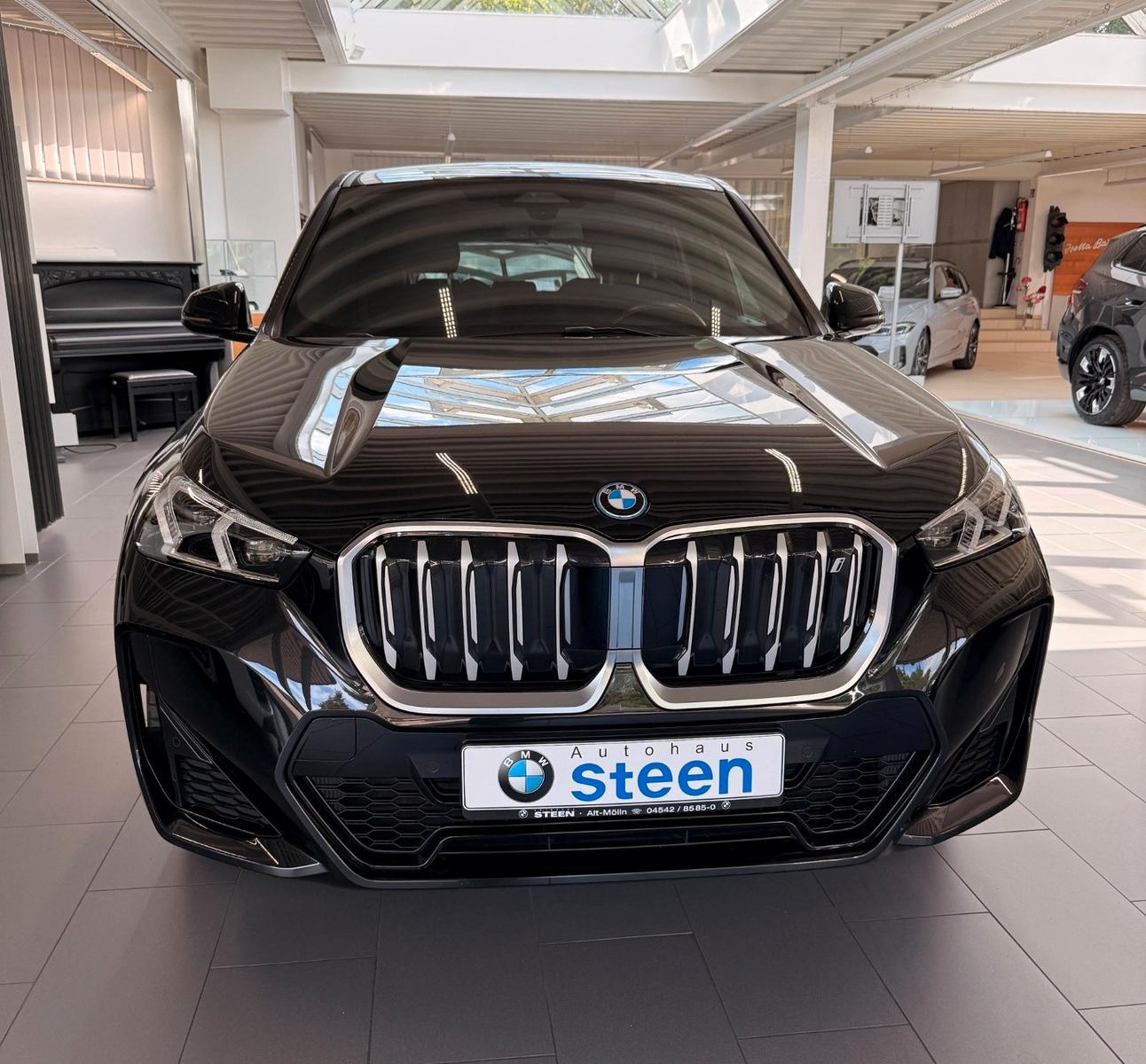 BMW iX1 30 xDrive M Sport