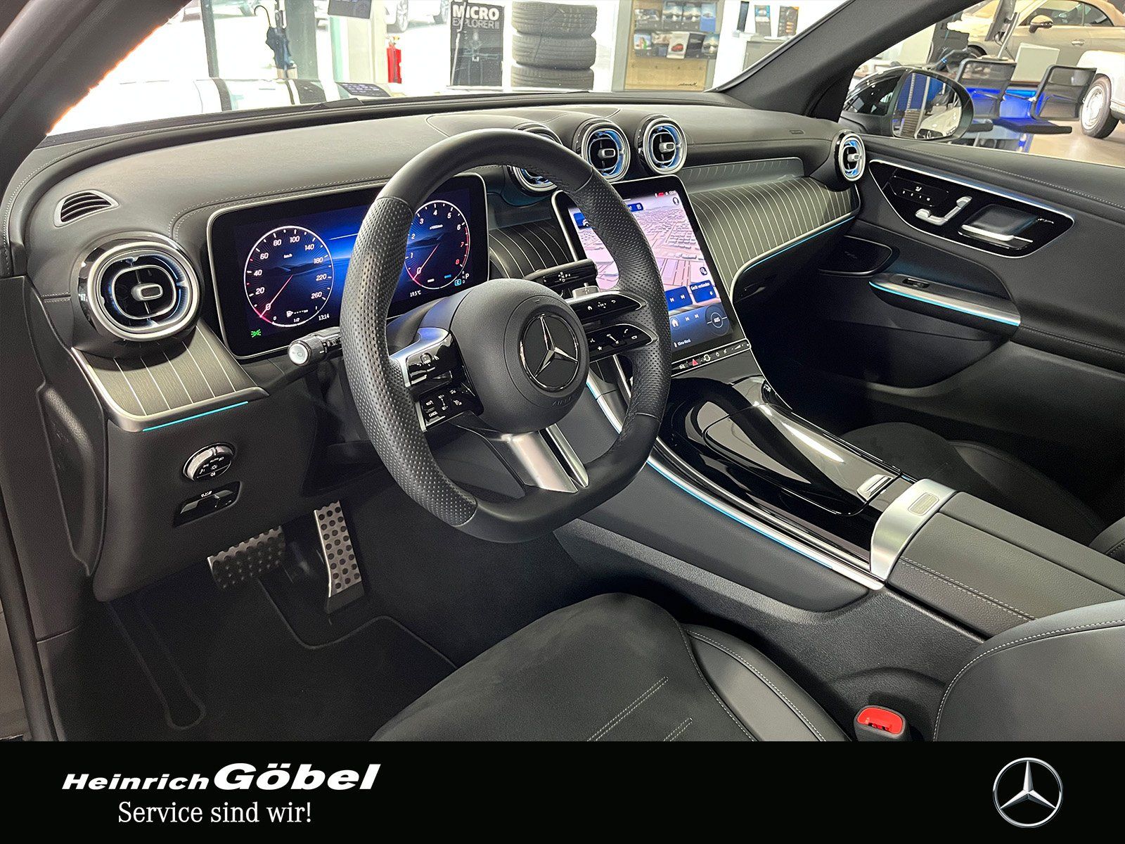 Fahrzeugabbildung Mercedes-Benz GLC 200 4M EDITION-AMG+AHK+PANO+AMBIENTE+KAMERA