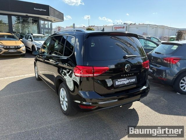 Fahrzeugabbildung Volkswagen Touran Highline 1.5 TSI 150 DSG ACC/PDC/Sitzh.