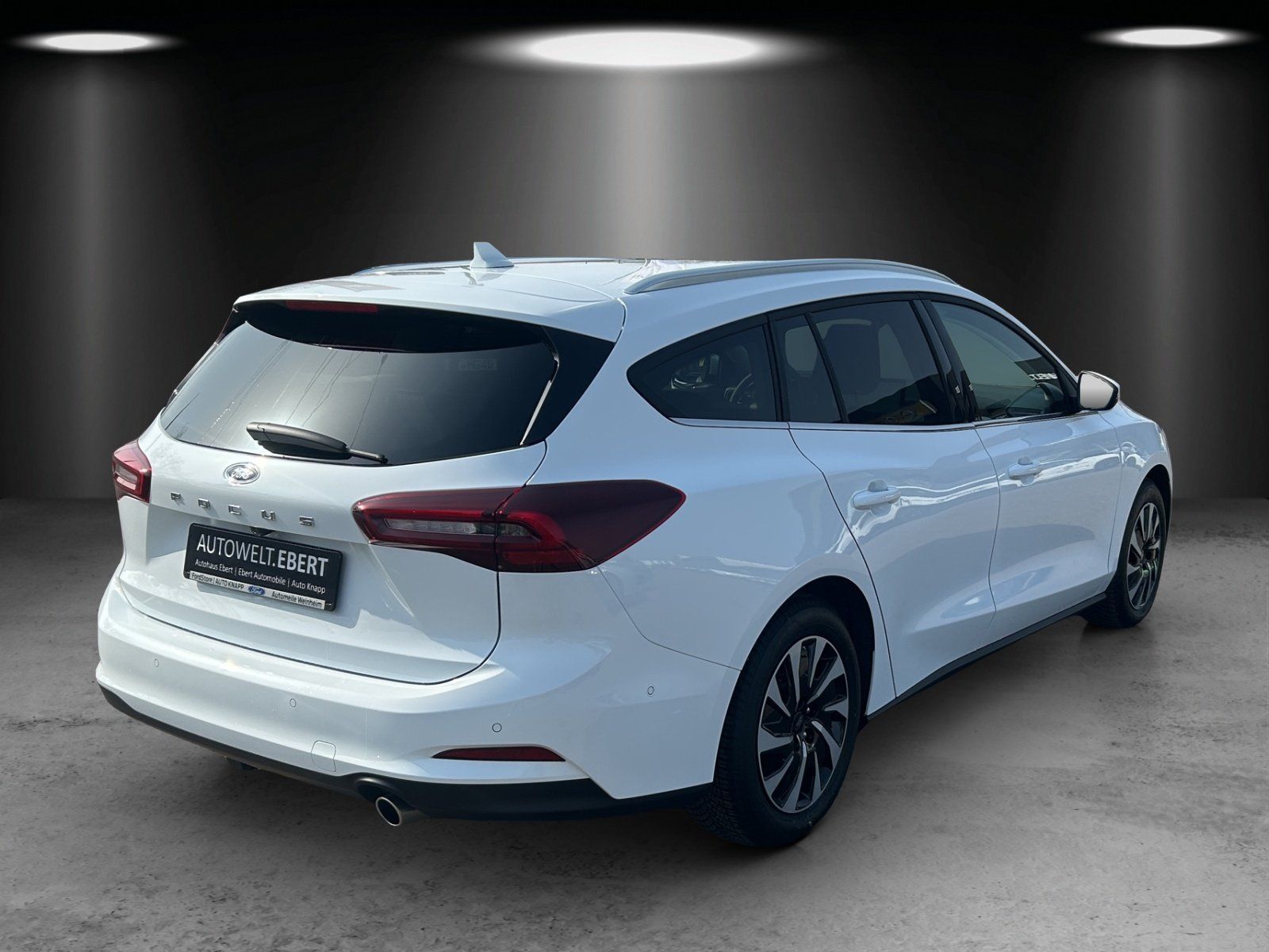 Fahrzeugabbildung Ford Focus Turnier 1,5 DSL Ecoblue  Titanium x Autom.
